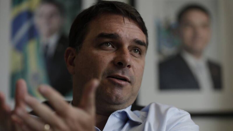 Flávio: ‘A questão da vacina gerou desgaste a Bolsonaro’