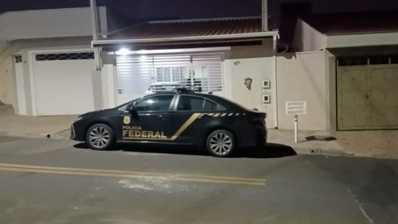 Polícia Federal reprime crime de contrabando de cigarros