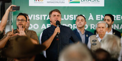 Bolsonaro inaugura ampliação de aeroporto no RS