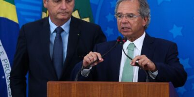 Após aumento de 5% para servidores, governo prepara correção do IR