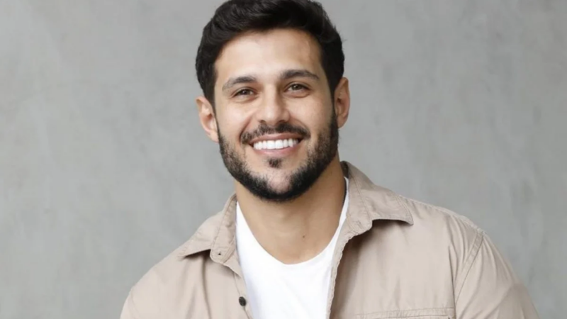 Ex-BBB Rodrigo Mussi está “agitado e se mexendo”