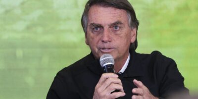Bolsonaro anuncia que vai a Recife na segunda