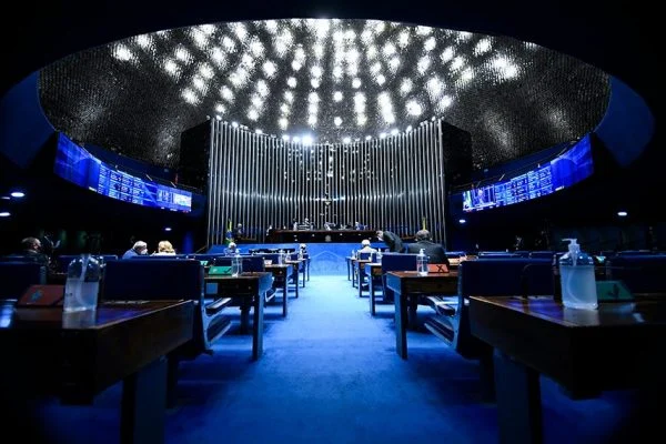 Senado vai abrir concurso com salário de até R$ 33 mil