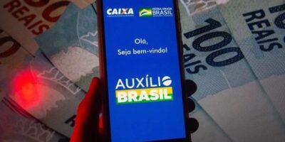 Governo federal inclui mais 450 mil famílias no Auxílio Brasil
