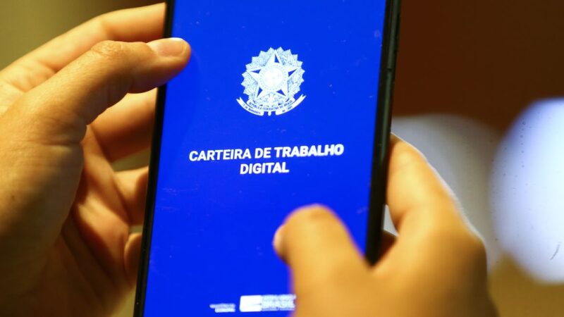 Brasil gera 278,6 mil empregos formais em agosto, diz Caged