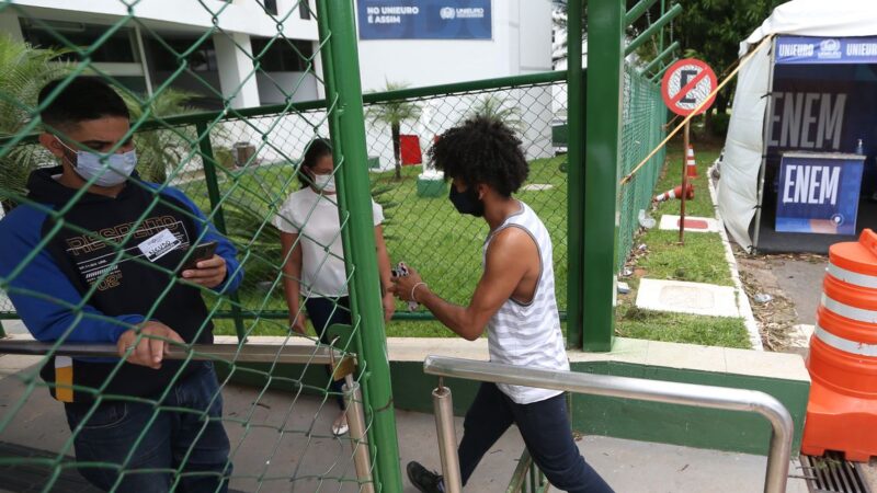 Enem 2021: 22 estudantes tiraram nota máxima na redação