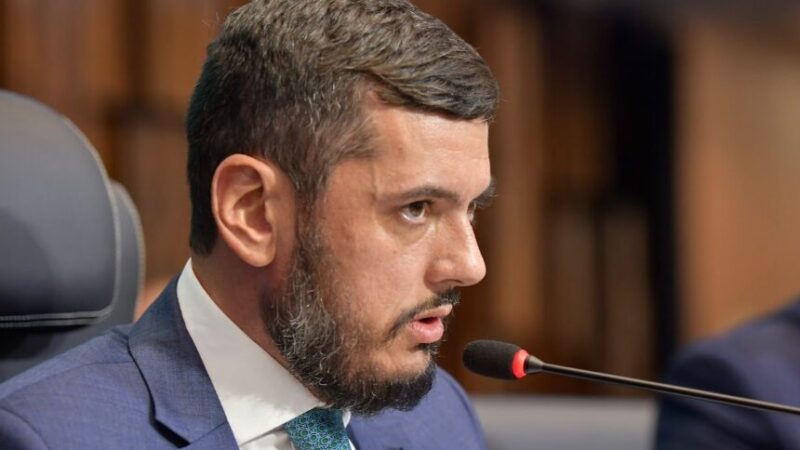 Projeto regulamenta emendas parlamentares impositivas retorna às comissões