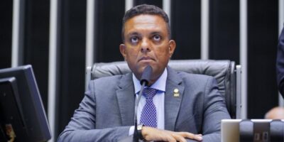 Racha entre bolsonaristas: Otoni de Paula prepara discurso contra presidente da Fundação Palmares