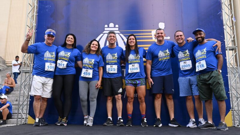 Deputados e servidores participam da primeira corrida de rua da Alerj