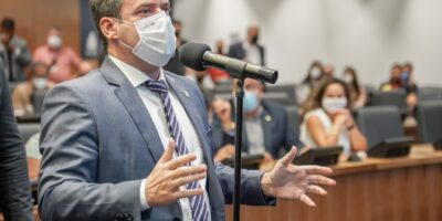 Alerj analisa criação de benefícios específicos a mães solo