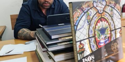 Deputado Filippe Poubel aproveita o recesso para aprofundar os estudos em gestão pública