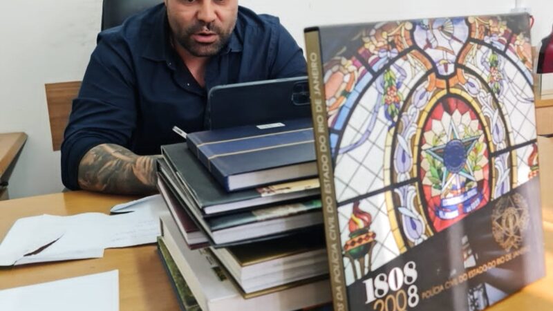 Deputado Filippe Poubel aproveita o recesso para aprofundar os estudos em gestão pública