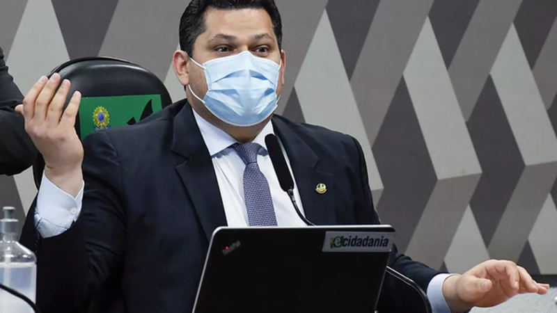 Davi Alcolumbre se recupera bem após cirurgia