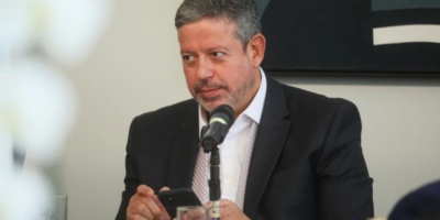 Lira diz que colocará em votação projeto que limita ICMS sobre combustíveis