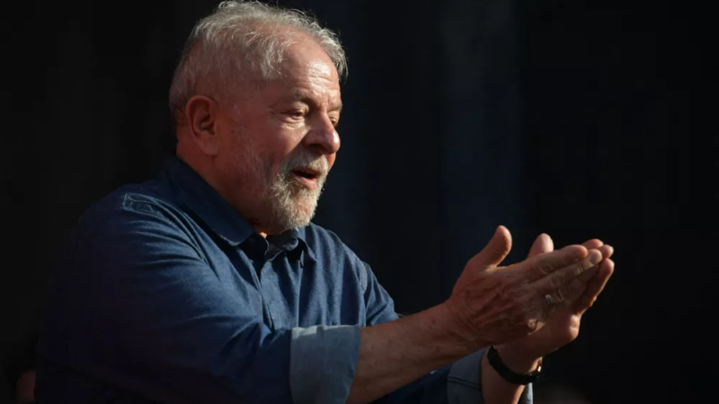 PT cria estratégia para atrair tucanos à campanha de Lula