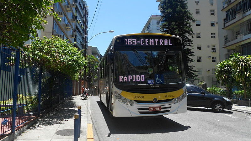 RJ pode ganhar ônibus exclusivos para mulheres nos horários de pico