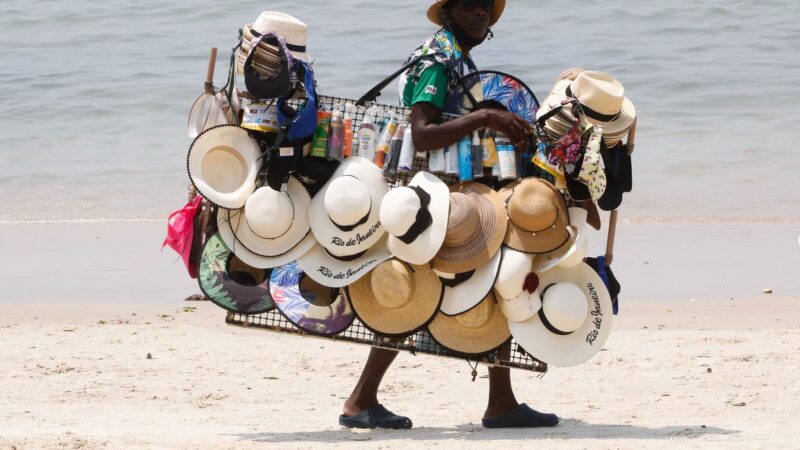 Rio de Janeiro vive onda de calor em pleno inverno