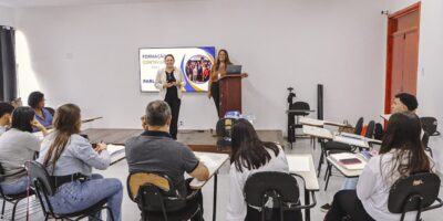 Eleitos para o Parlamento Juvenil da Alerj recebem capacitação presencial