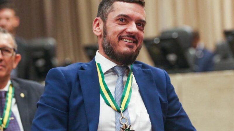 Presidente da Alerj recebe Medalha do Mérito Eleitoral