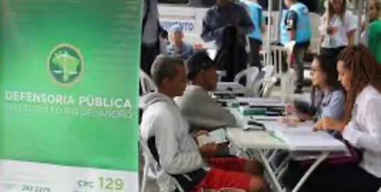 Ação social com balcão de emprego e cursos celebra 70 anos da DPRJ