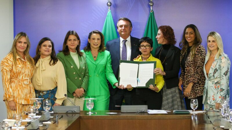 Crime contra crianças: Bolsonaro sanciona lei Henry Borel