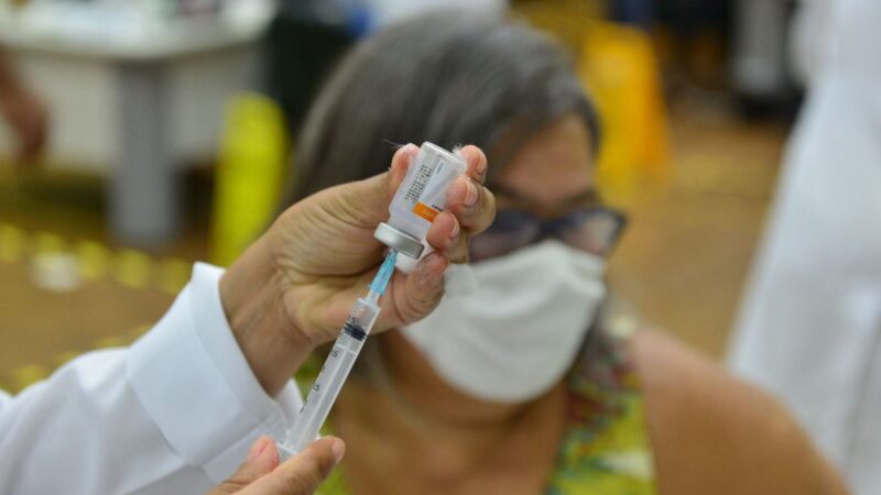 Covid: Brasil registra 22 mortes em 24h, menor número desde março de 2020