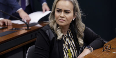 Daniela do Waguinho repudia decisão do STJ de limitar procedimentos de cobertura dos planos