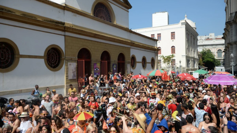 PM prende mais de 400 pessoas durante feriado