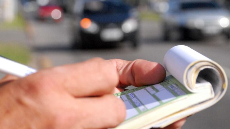 Agora é lei: Multas não podem ser aplicadas com base apenas na declaração do agente público