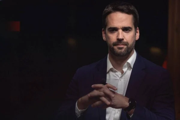 RS: Mourão lidera para Senado e Leite para governo, indica pesquisa