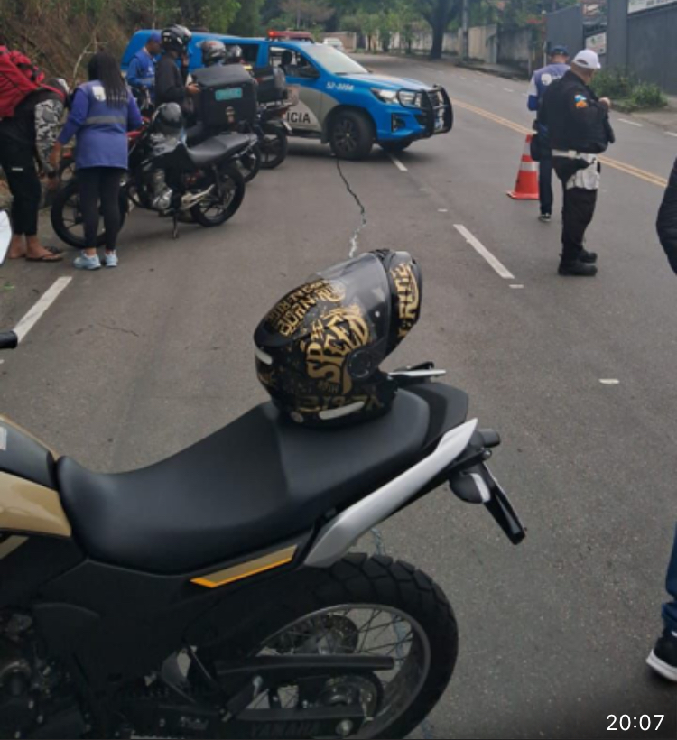 Dura da PM passa a obrigar motociclistas a tirarem os capacetes