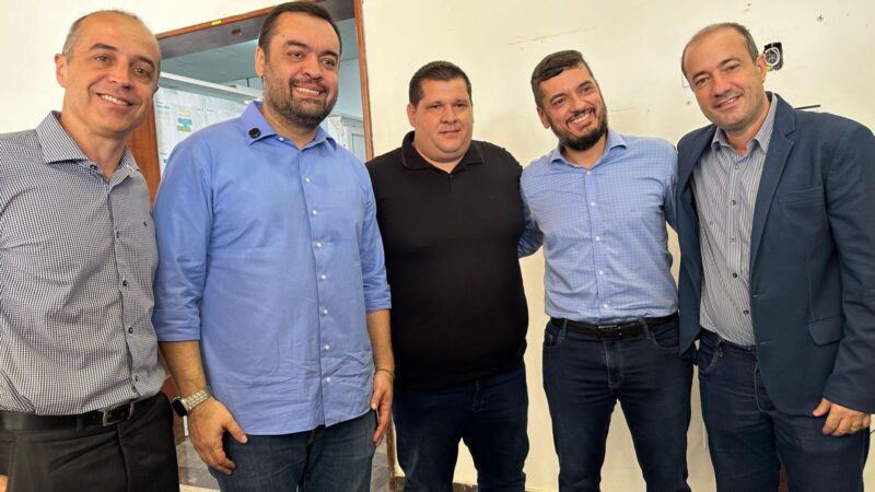 Deputado fiscaliza obra do Hospital Estadual de Oncologia, em Nova Friburgo, ao lado do governador do Rio