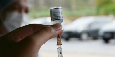 Rio tem 28 mil doses da AstraZeneca com validade até esta terça-feira