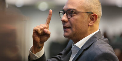 Alerj aprova, em 1ª discussão, PL que isenta vítimas das chuvas da cobrança da taxa de incêndio