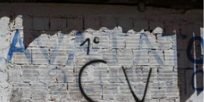 Foragidos do Comando Vermelho no país buscam refúgio em morros do RJ