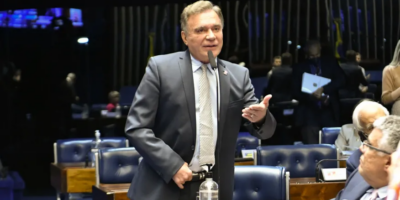 Alvaro Dias decide não ser candidato ao Palácio do Planalto