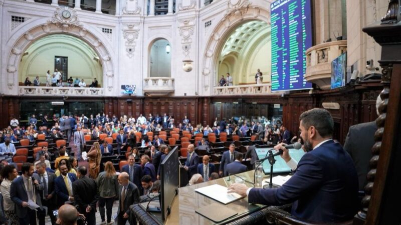 Alerj aprova a criação do Estatuto das Blitzes