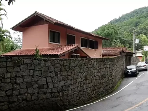 Mansão de Eike Batista em Angra dos Reis vai a leilão por R$ 10 milhões