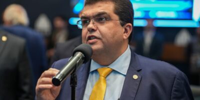 Hospitais deverão alertar sobre legibilidade de receitas médicas