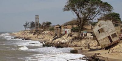 Erosão na praia de Atafona pode ter solução federal