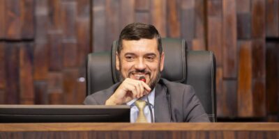 Autistas e neurodivergentes não podem ter tratamento interrompido por conta da idade