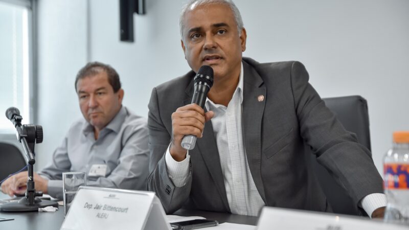 Jair Bittencourt quer gratificação para engenheiros agrônomos que atuam na Defesa Agropecuária