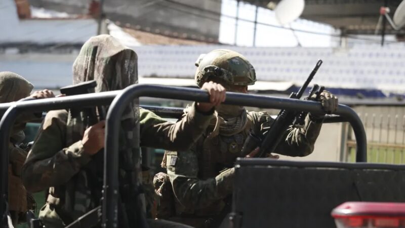 Sete dos dez mortos em operação no Complexo da Penha somam 135 passagens pela polícia