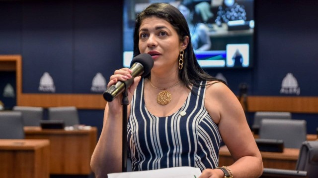 Deputados protocolam projeto que estende gratificação de 150% a militares aposentados e pensionistas