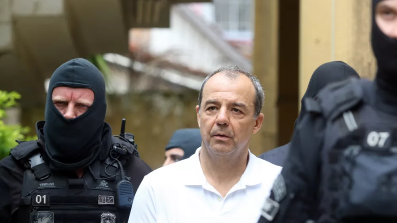 Cabral está isolado em cela no Corpo de Bombeiros