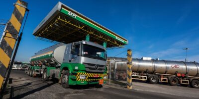 Petrobras anuncia redução de R$ 0,18 na gasolina para distribuidoras