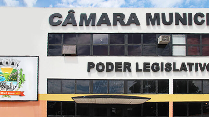 Confusão na Câmara de Belford Roxo tem briga entre vereadores, homem armado e Esquadrão Antibombas