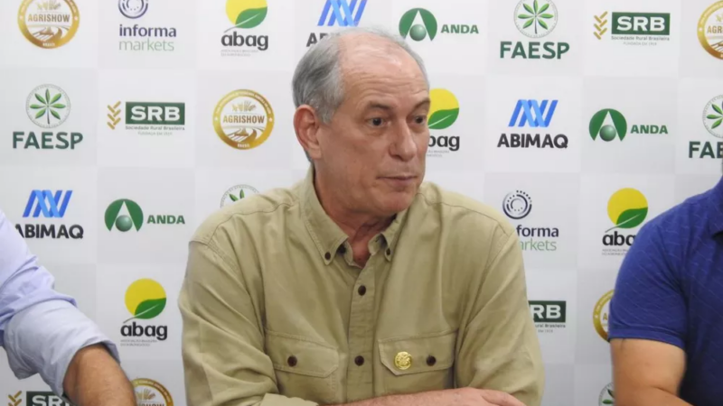 Ciro bate-boca com apoiadores de Bolsonaro