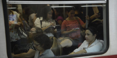 É lei: transportes públicos deverão ter campanha contra abuso sexual