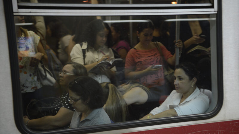 É lei: transportes públicos deverão ter campanha contra abuso sexual